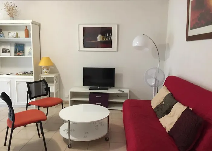 Les Capucins Καρκασόν